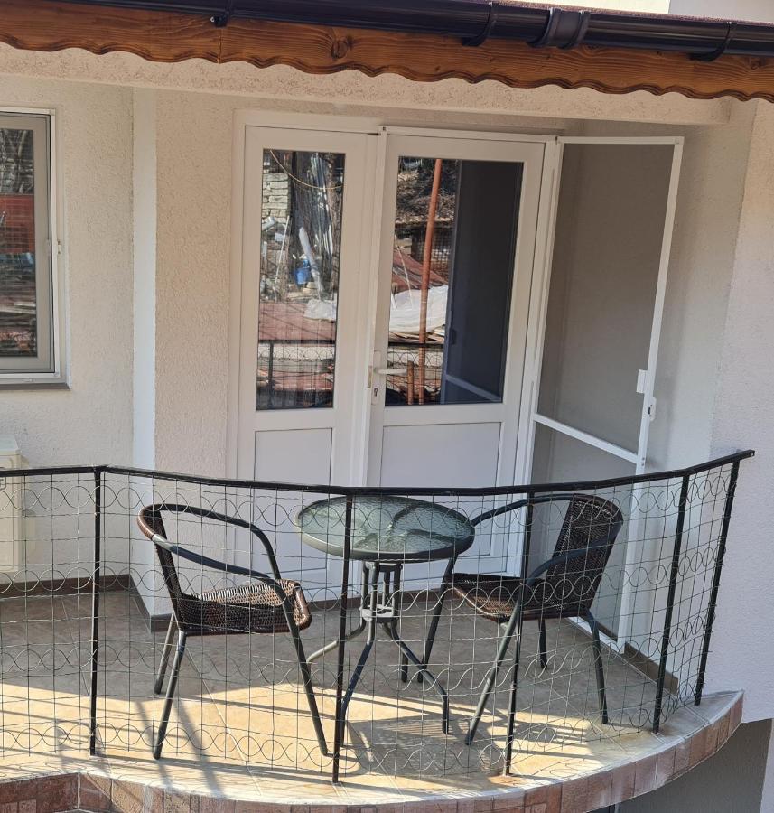 Fema Guest House Balchik Eksteriør billede