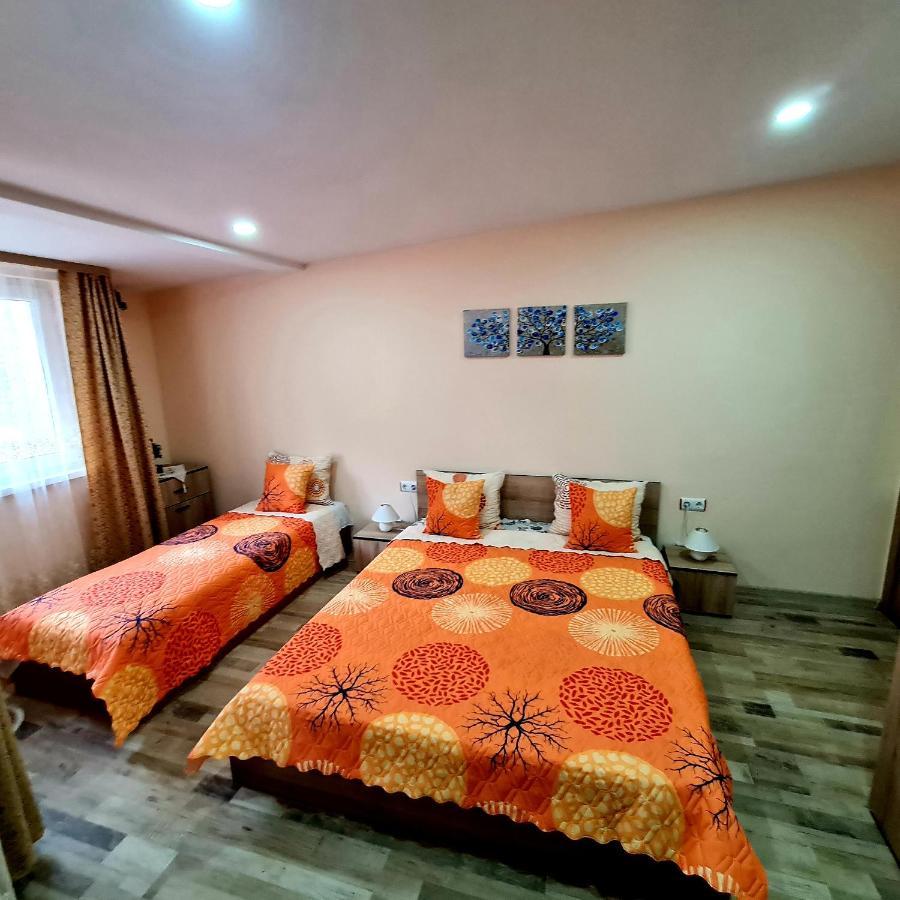 Fema Guest House Balchik Eksteriør billede